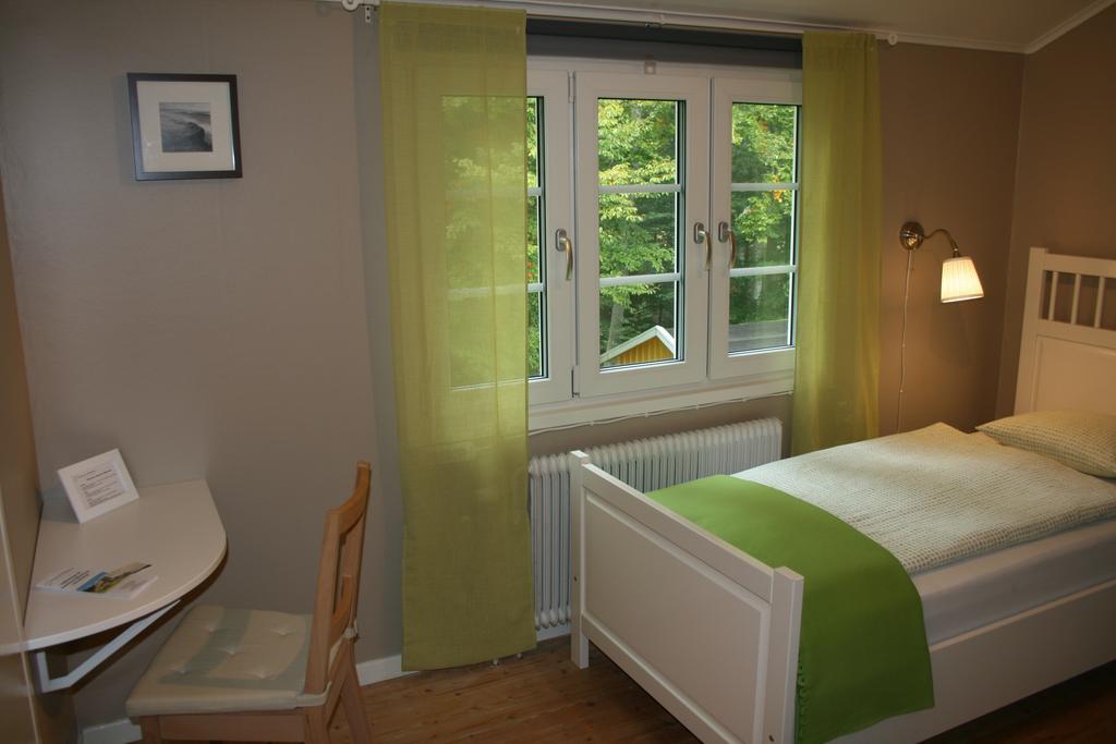Hotel & Pensionat Bjoerkelund Stenbrohult  Værelse billede